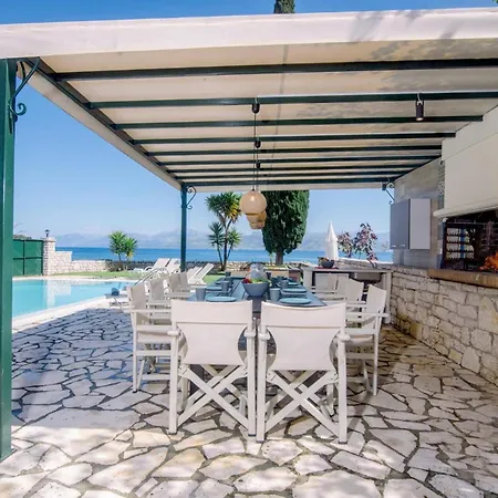 Annie By Villa Kassiopi